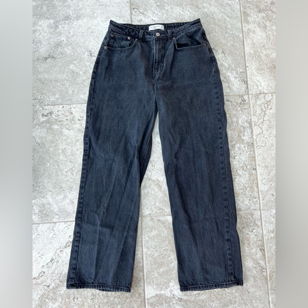 Abercrombie & Fitch Curve Love The Loose High Rise Jean in Faded Black, 28/6R